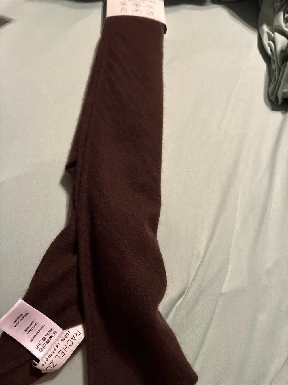 Rachel Zoe 100% cashmere triangle wrap 68” x 26”